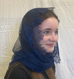 Eyelash Lace Infinity Veil