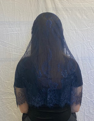 Eyelash Lace Infinity Veil