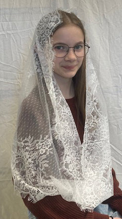 Eyelash Lace Infinity Veil