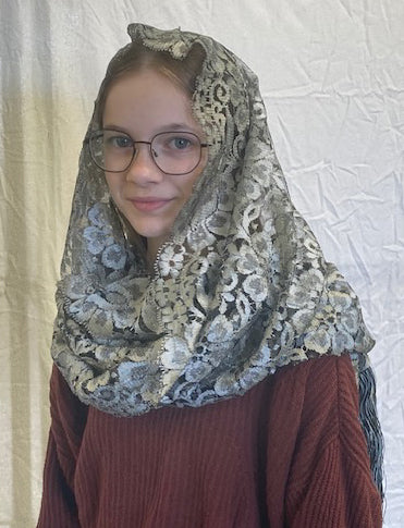 One-Of-A-Kind Mantilla Veils