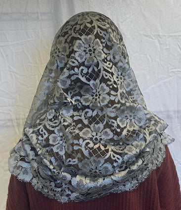 One-Of-A-Kind Mantilla Veils