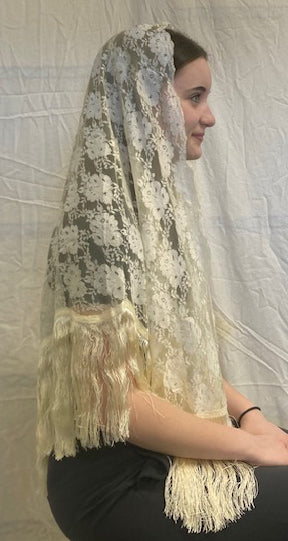 One-Of-A-Kind Mantilla Veils