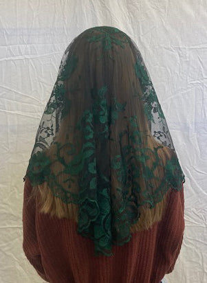 Spanish Style Triangle Mantilla