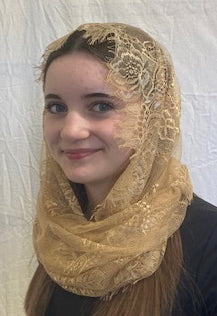 Eyelash Lace Infinity Veil