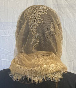 Eyelash Lace Infinity Veil