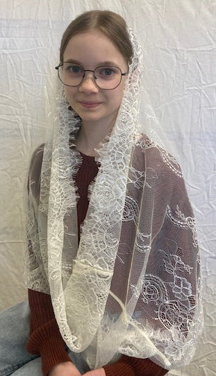 Eyelash Lace Infinity Veil