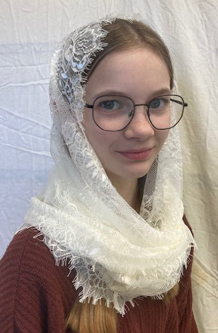 Eyelash Lace Infinity Veil