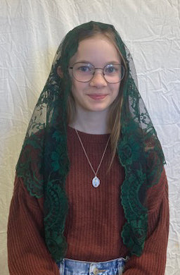 Spanish Style Triangle Mantilla