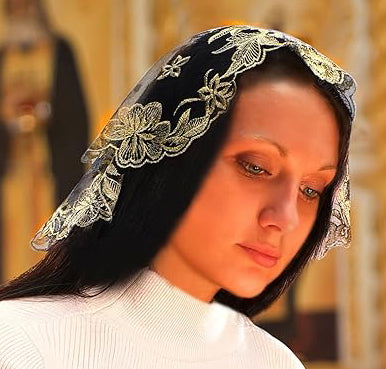 Scalloped Veils