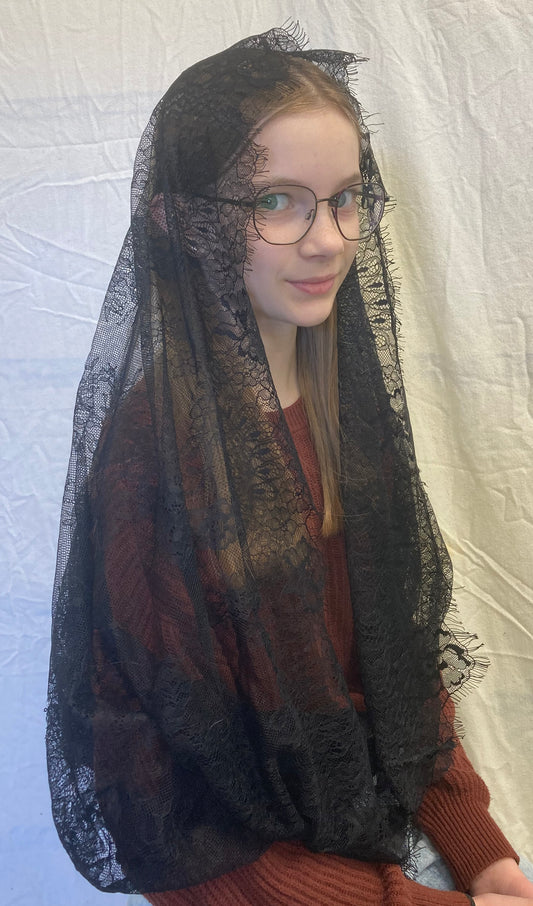 Eyelash Lace Infinity Veil