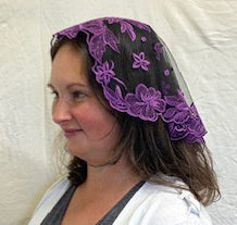 Scalloped Veils